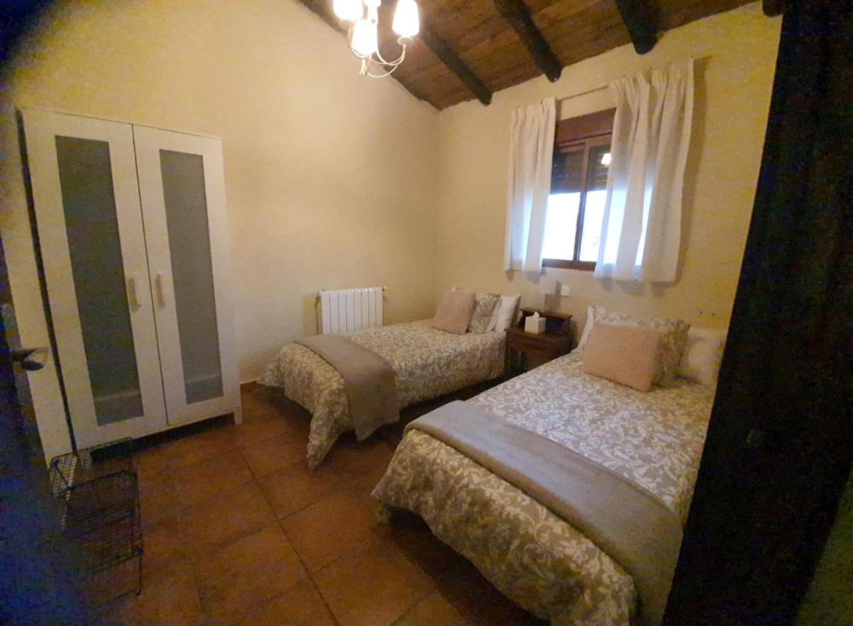 Casa Rural Las Traviesas カンデレダ エクステリア 写真