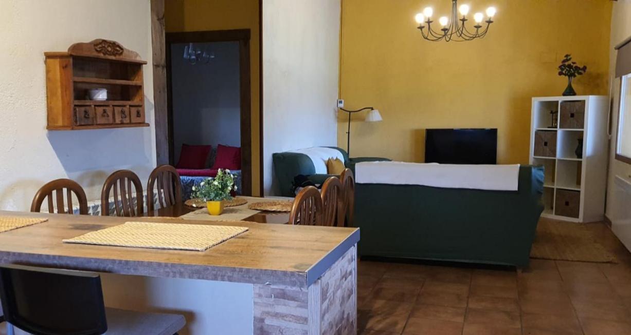 Casa Rural Las Traviesas カンデレダ エクステリア 写真