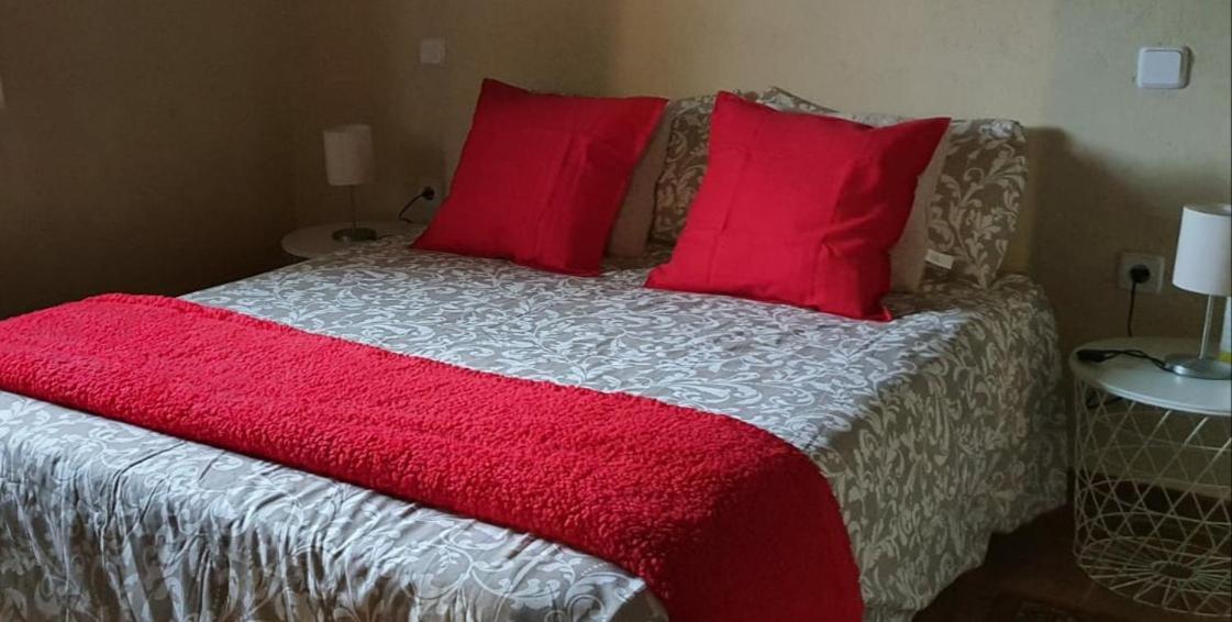 Casa Rural Las Traviesas カンデレダ エクステリア 写真